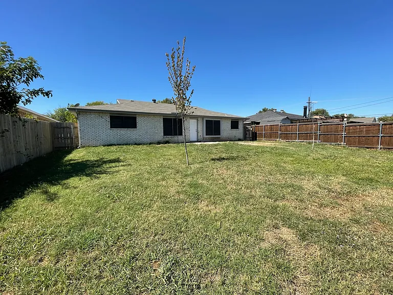 608 Coolwood Ln — Photo 14
