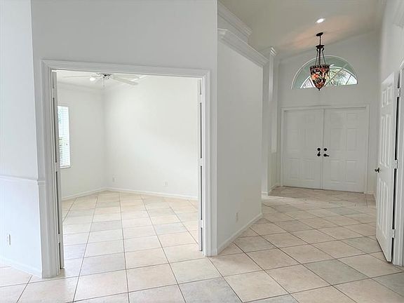 4th image of 7274 Haviland Cir