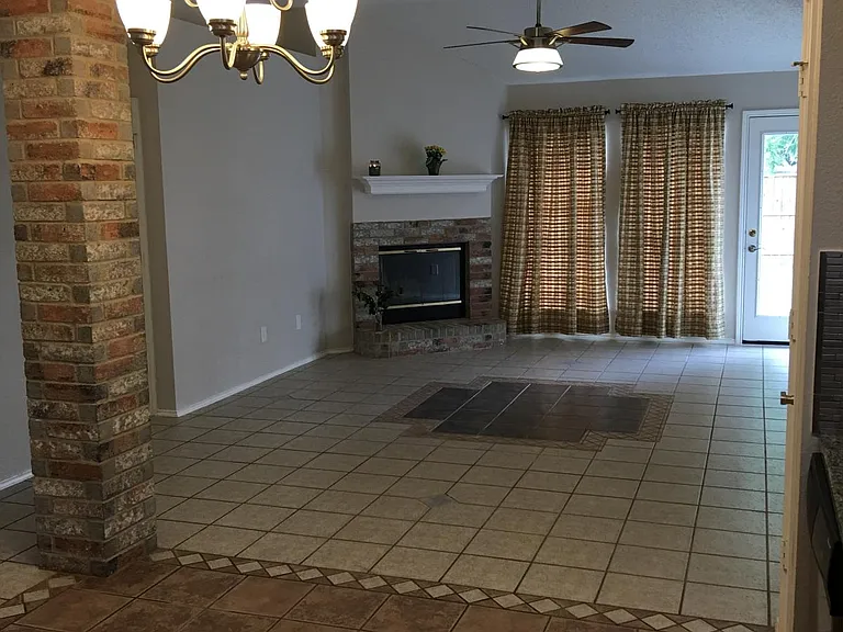 6408 Brookbriar Ct — Photo 4