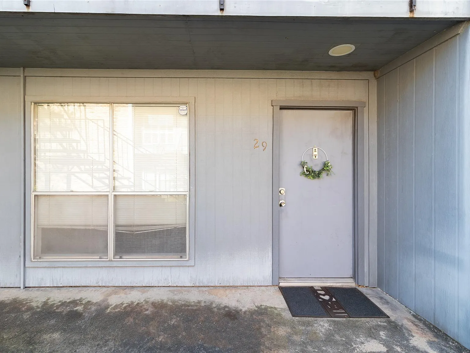 2 bed, 1.0 bath, 878 sqft, $1,400 — Photo 2