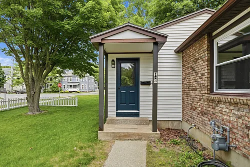 16 Lakewood Pkwy #A Photo 1