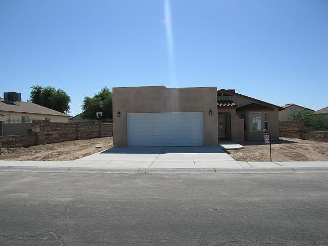 1st image of 9647 E 37th Pl