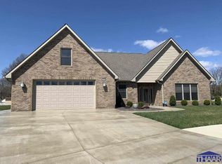 96 Naturesview Ct, Terre Haute, IN 47803