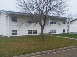 510 18th Ave SE APT 4, Minot, ND 58701