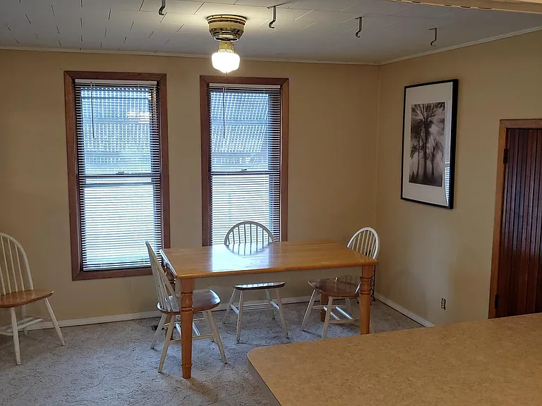 1146 Howard St — Photo 21