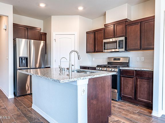 2nd image of 13832 Paseo De La Luna Ave