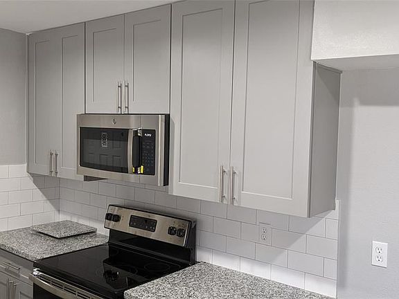 5th image of 1934 Huntress Ln