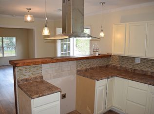 1305 S Washington Ave, Livingston, TX 77351