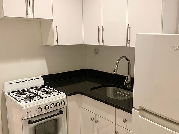 3rd image of 214 E 10th St APT 1