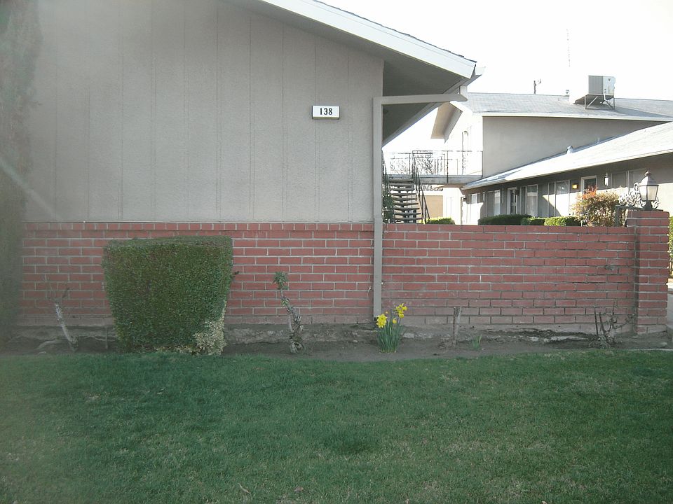 2nd image of 138 Pollasky Ave APT C