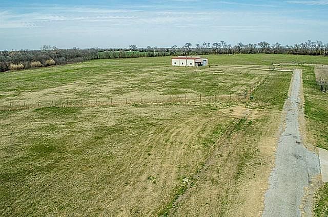 1st image of 3389 Private Road 5441