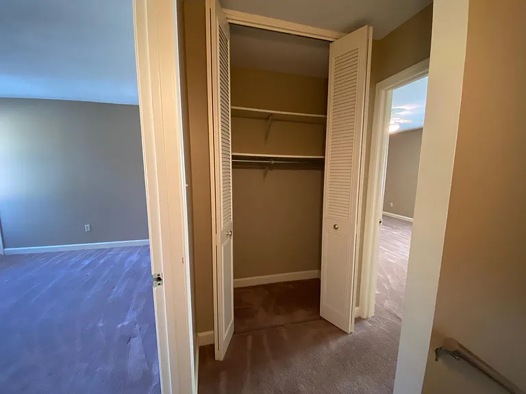 5718 Quince Rd — Photo 28