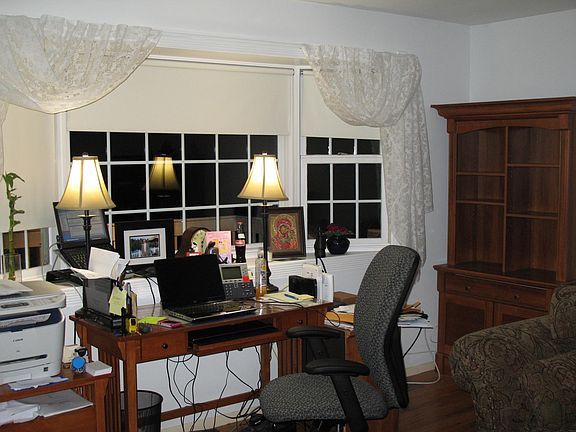 Living room with a bay window. 
