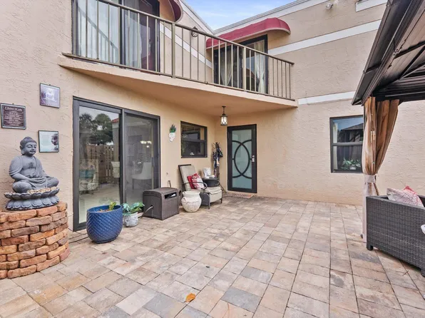 4240 Village Drive #D, Delray Beach, FL 33445