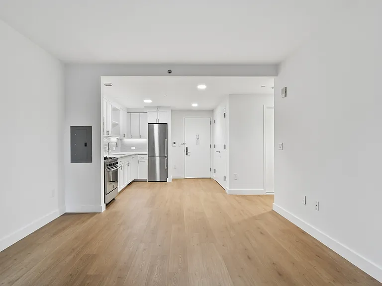 145 Clinton St #3E — Photo 10