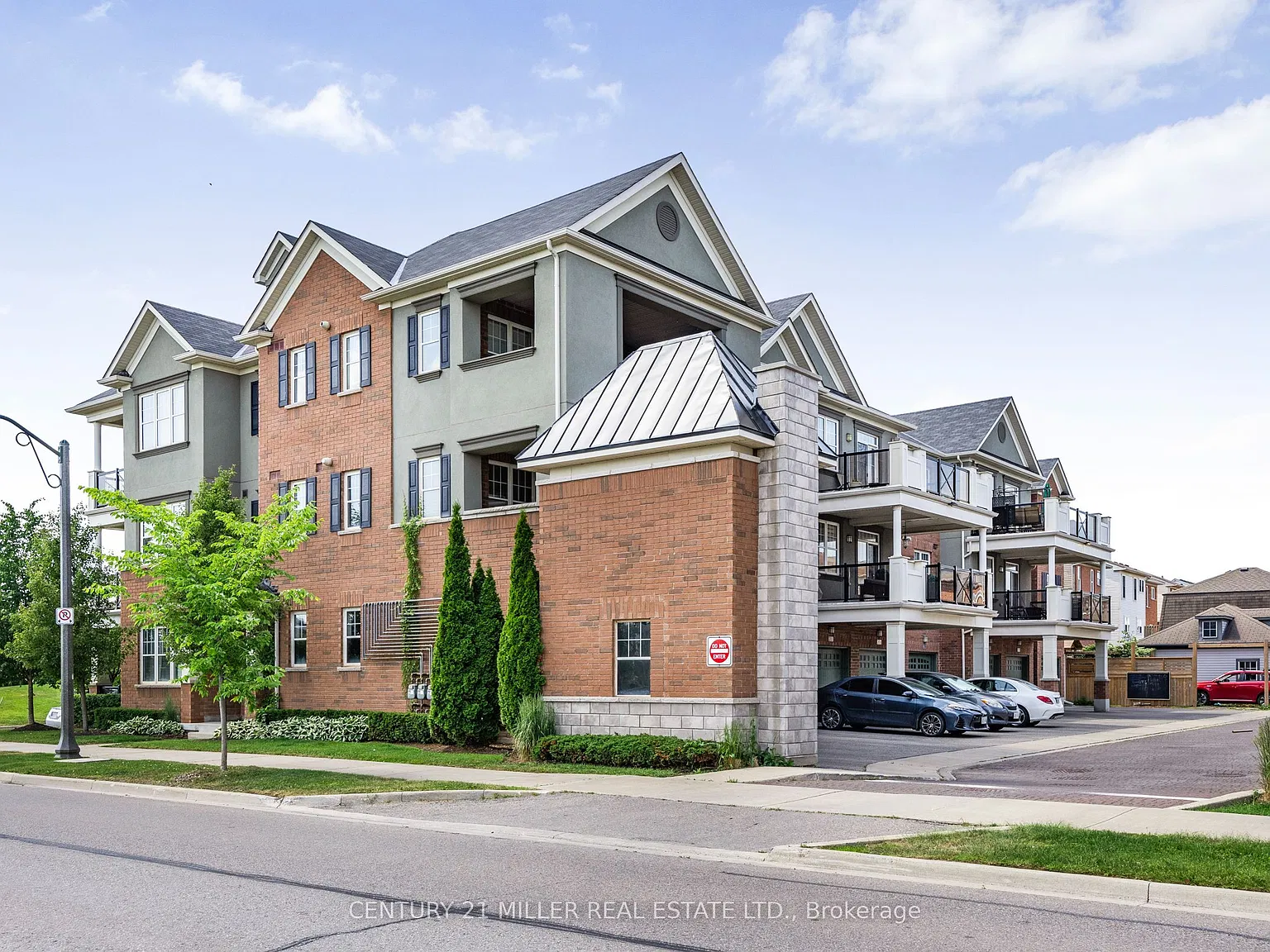 2 bed, $2,900 — Photo 3
