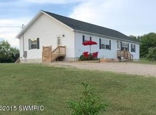 7150 200th Ave, Stanwood, MI 49346