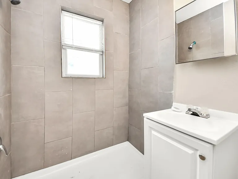 3914 Hoffman St #B — Photo 20