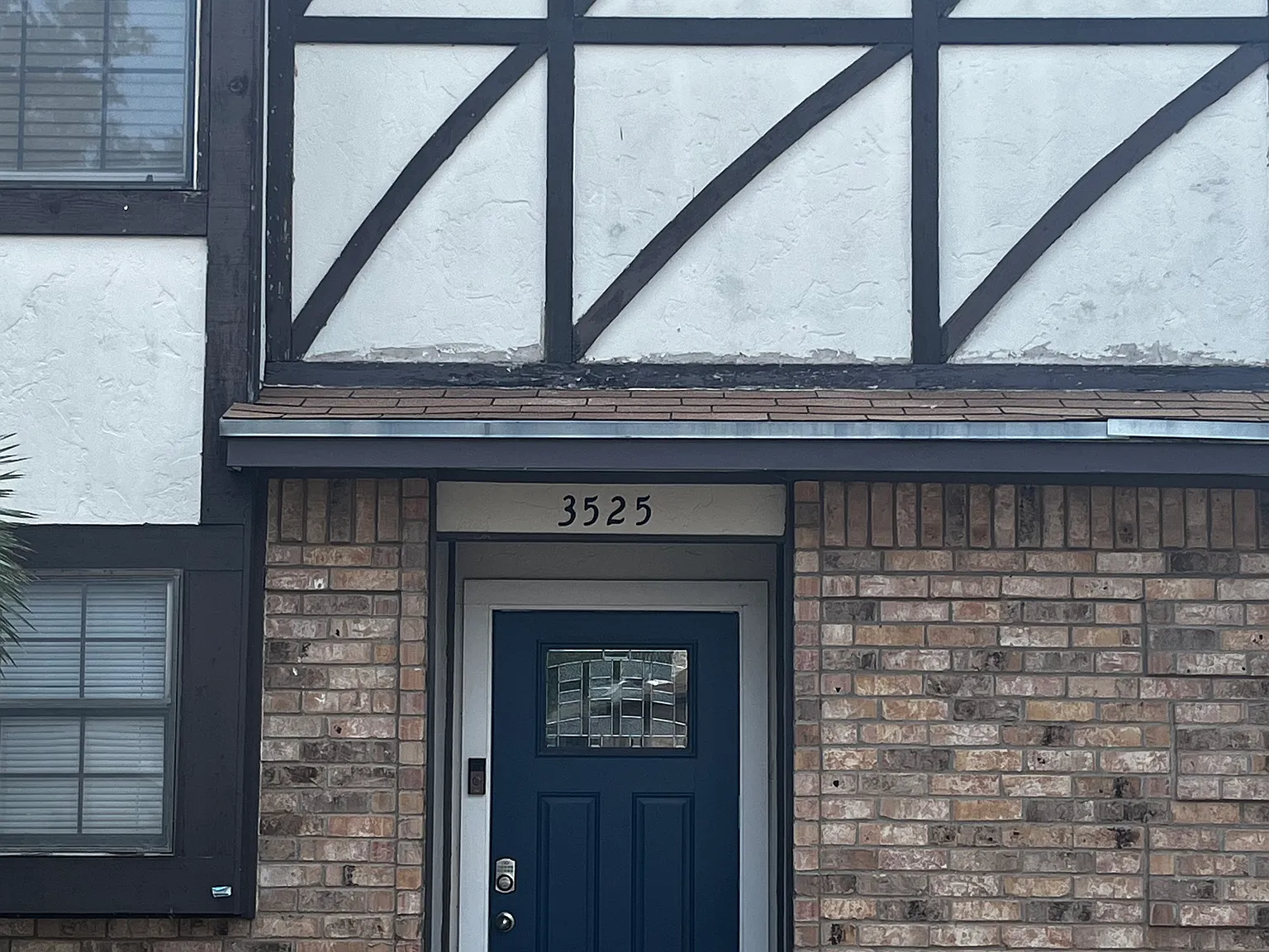 2 bed, 1.5 bath, 1102 sqft, $1,500 — Photo 2