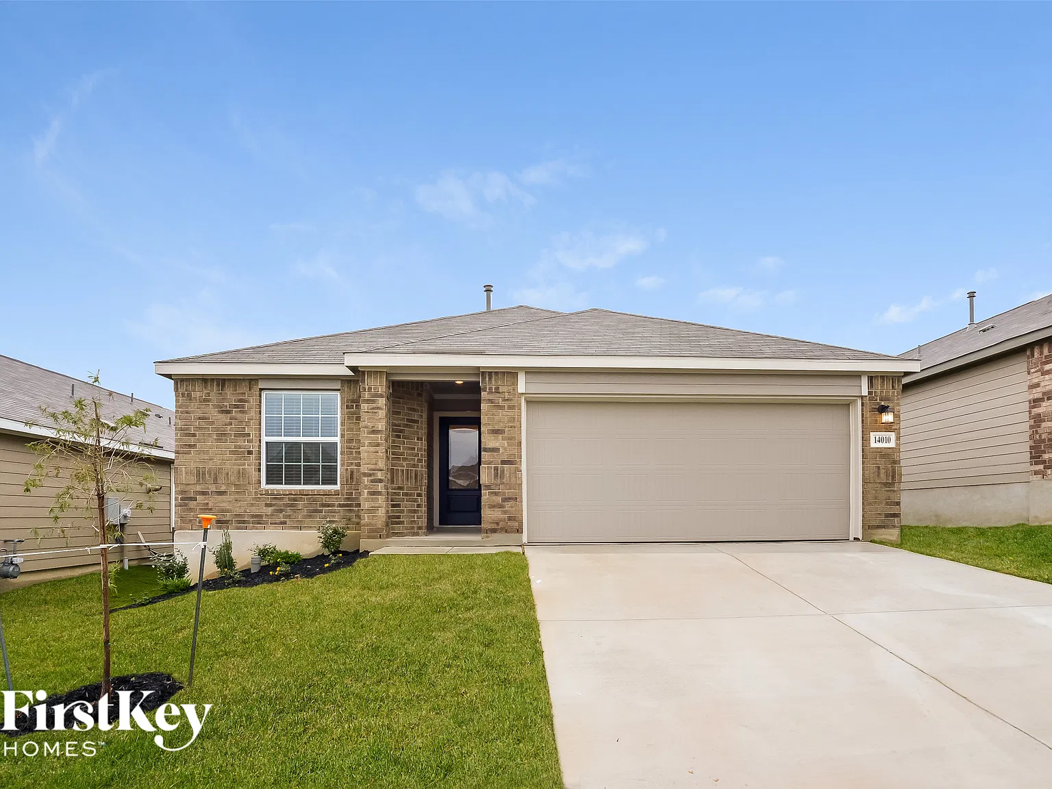 3 bed, 2.0 bath, 1910 sqft, $1,685 — Photo 1