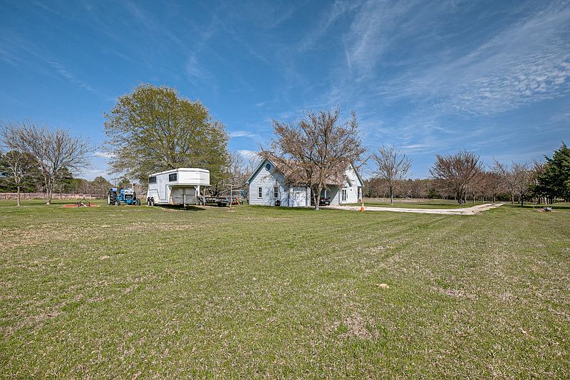 13454 County Road 4077, Scurry, TX 75158 | Zillow 13454 County Road 4077, Scurry, TX 75158 | Zillow