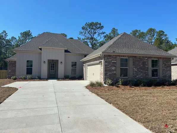 221 W Tweet St, Freeport, FL 32439