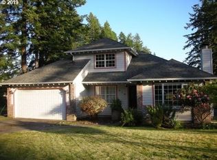 619 Meadow Ln, Brookings, OR 97415