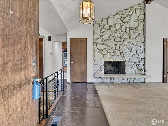 3rd image of 3221 57th Street E