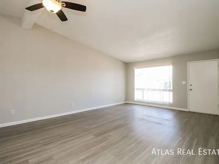 7015 E Wilshire Dr #4 — Photo 4
