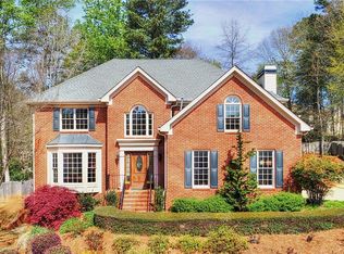 375 Rosalie Ct, Alpharetta, GA 30022