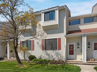 385 Middlewood Rd, Middletown, NJ 07748