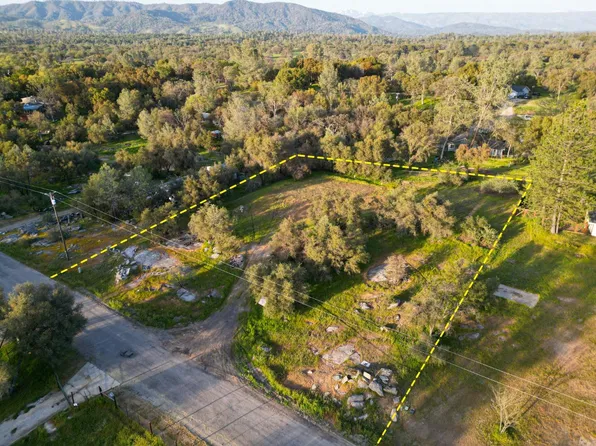 131 Erie Rd, Coarsegold, CA 93614