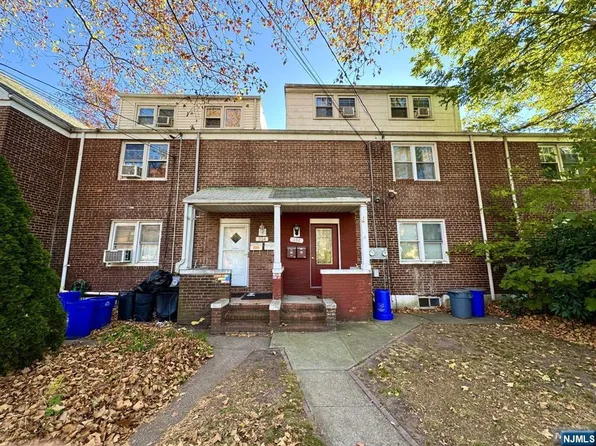 332 Shaler Blvd, Ridgefield, NJ 07657