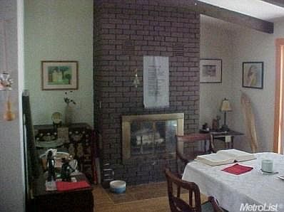 3rd image of 6361 Cressey Way