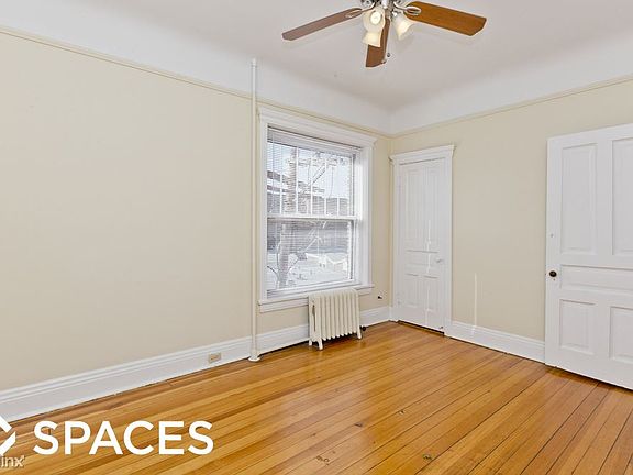 4th image of 334 W Dickens Ave APT 1