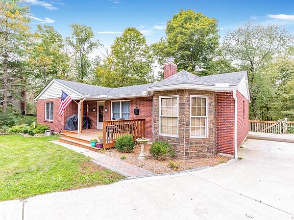 3rd image of 21171 Berne Ct
