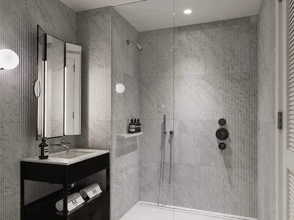 135 East 47th Street image 4 of 11