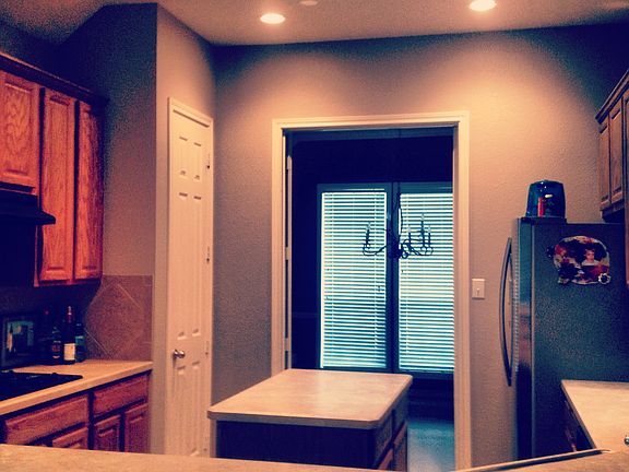 3rd image of 1264 Seymour Dr