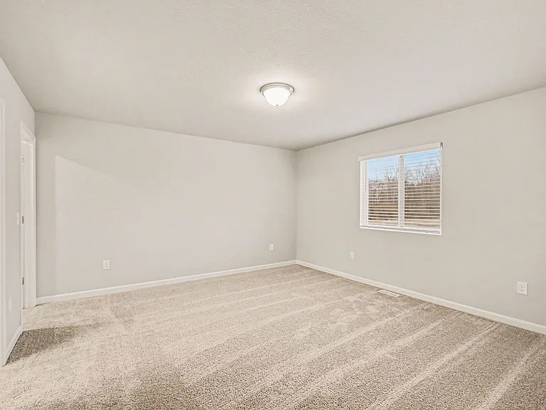 1016 Maple Ave — Photo 13