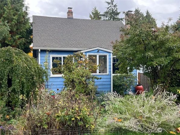 11556 17th Avenue NE, Seattle, WA 98125