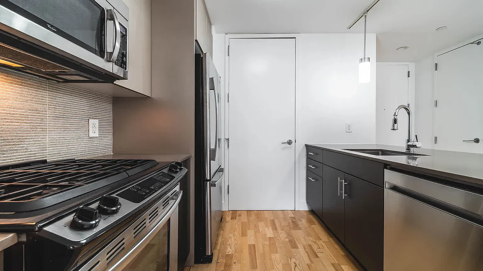 500 West 23rd Street — Photo 4