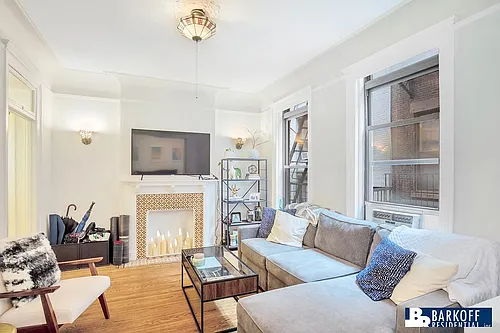 105 E 15th St #63 Photo 1