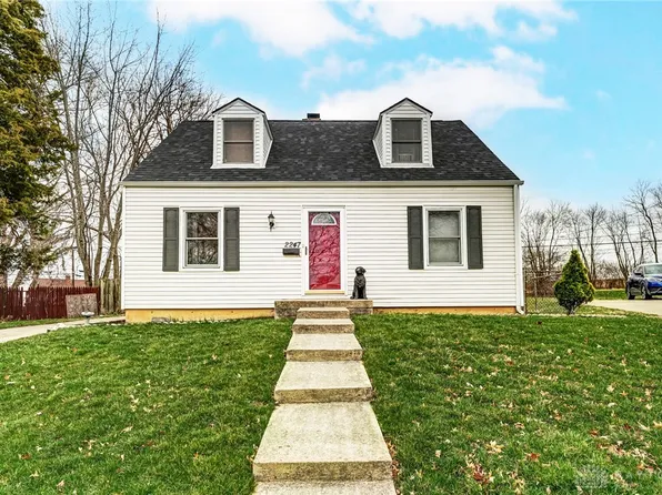 2247 Farmside Dr, Kettering, OH 45420