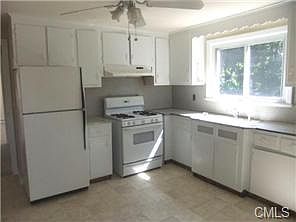 2nd image of 59 Gregory Blvd #2