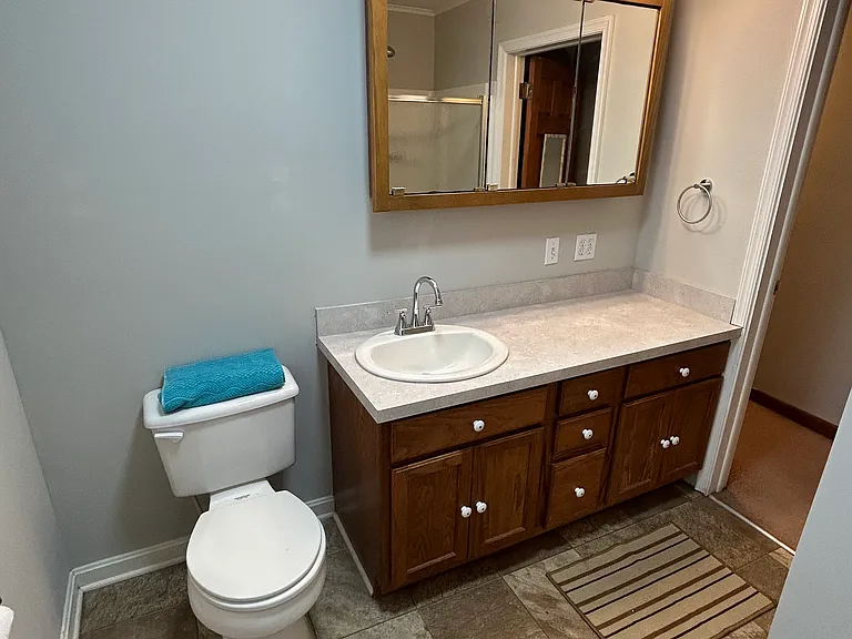 506 E Center St — Photo 11