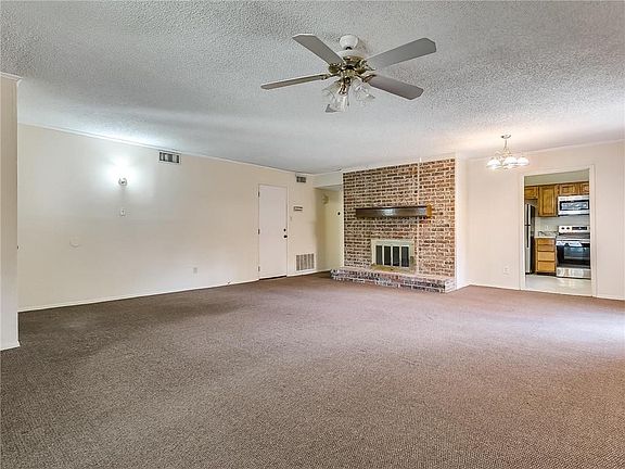 3rd image of 3505 Hill Haven Ln