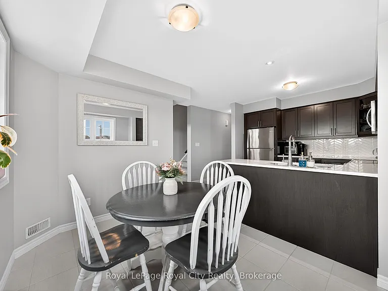 85 Mullin Dr #1B — Photo 20