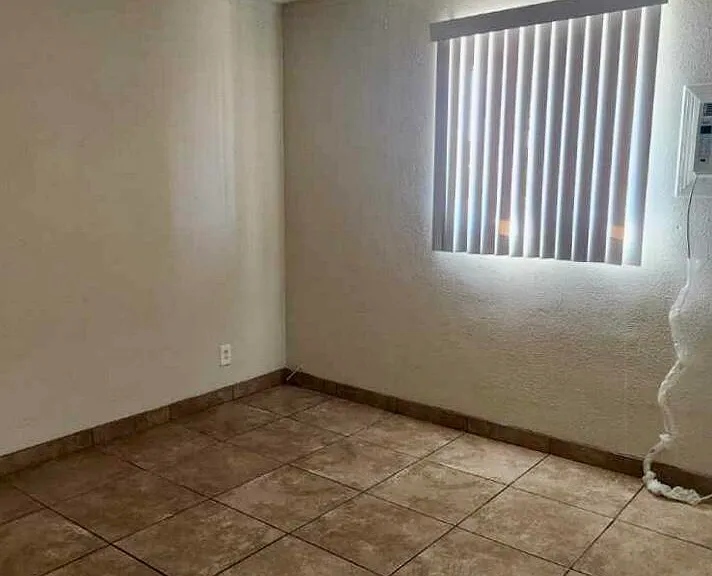 2139 W Glenrosa Ave #2 — Photo 6