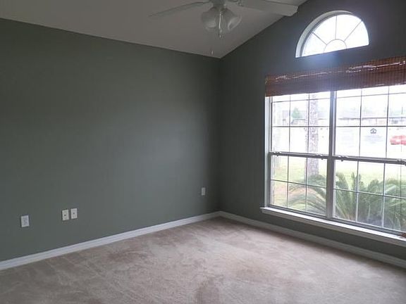4th image of 8637 High School Blvd
