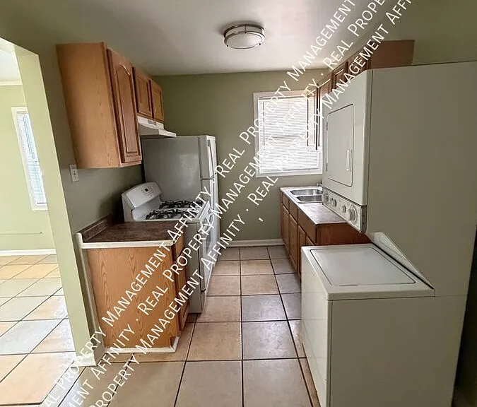 639 Mississippi Blvd #4 — Photo 6